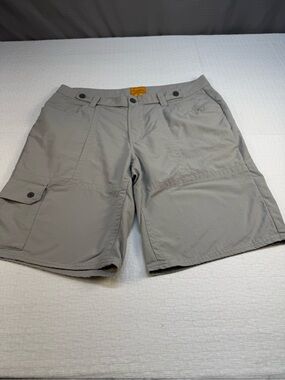 Field & Stream Men's Cargo Shorts in Light Gray